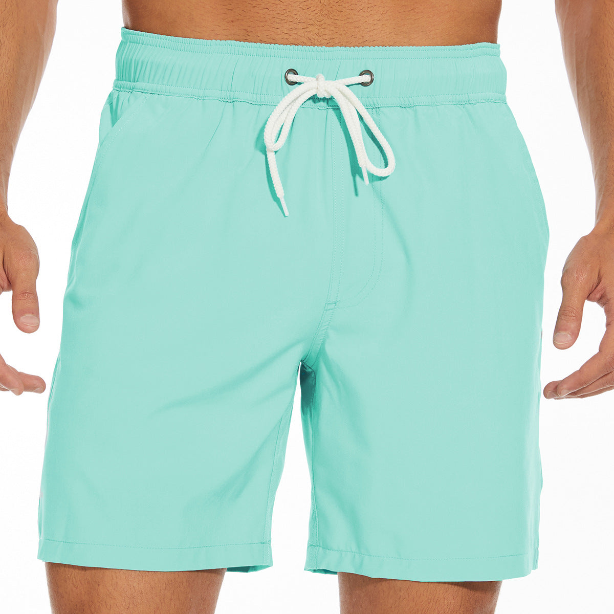 Moda pantaloncini da uomo per le vacanze al mare